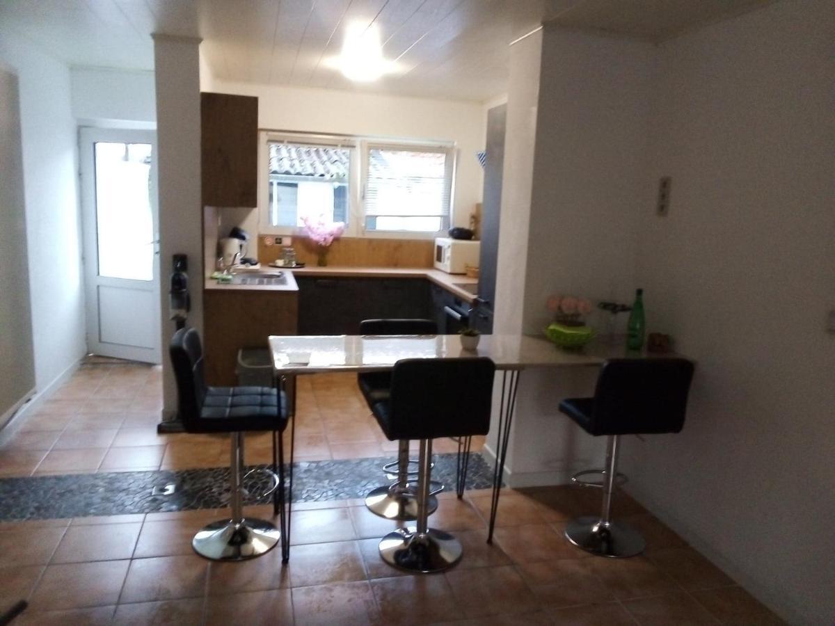 Agreable Maison Avec Cour A 10Min De Liege แอร์สตัล ภายนอก รูปภาพ